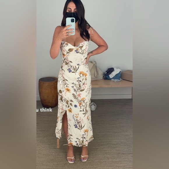 REFORMATION Kourtney Dress in Frolic 2 - Picture 4 of 11